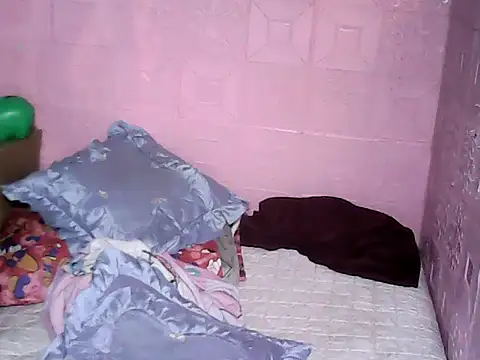 Snapshot of hotpusie_4u chatting on September 20, 11:28 pm hotpusie 4u online show from September 20, 11:28 pm