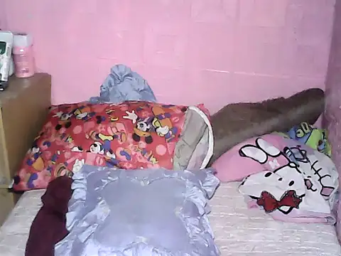 Snapshot of hotpusie_4u chatting on October 2, 5:31 pm hotpusie 4u online show from October 2, 5:31 pm