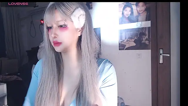 Snapshot of candy_cola chatting on October 23, 2:00 am candy cola online show from October 23, 2:00 am