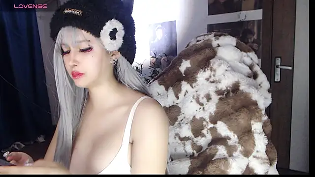 candy cola online show from November 18, 2:54 pm