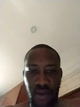 Snapshot of angeloreal chatting on March 2, 4:25 am angeloreal online show from March 2, 4:25 am