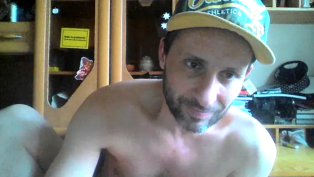 Snapshot of FireFox_Feel chatting on February 26, 2:03 pm FireFox Feel online show from February 26, 2:03 pm