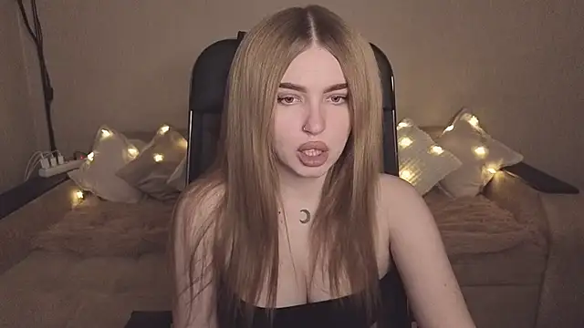 ViolettaLopez online show from November 27, 1:46 pm