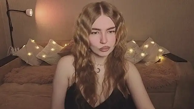 ViolettaLopez online show from March 3, 3:29 pm