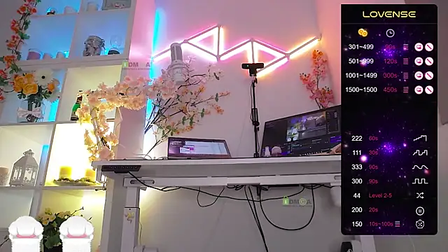 Elena-Marilyn online show from February 1, 1:02 am