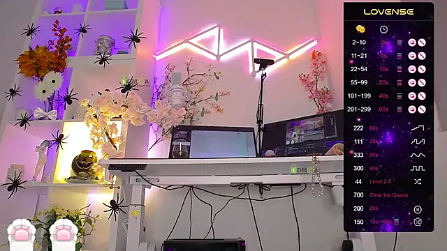 Elena-Marilyn online show from October 29, 8:32 pm