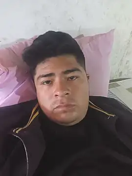 Snapshot of Abiel18 chatting on July 19, 12:42 pm Abiel18 online show from July 19, 12:42 pm