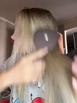 Snapshot of SIMBA_BOS chatting on February 13, 3:13 am SIMBA BOS online show from February 13, 3:13 am