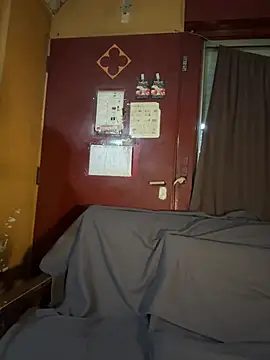 sofy alone online show from December 11, 10:38 pm