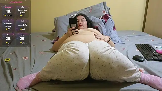 BBW MILF 4U online show from February 20, 1:40 pm