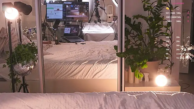 Ffoxyflame online show from June 14, 2:24 am