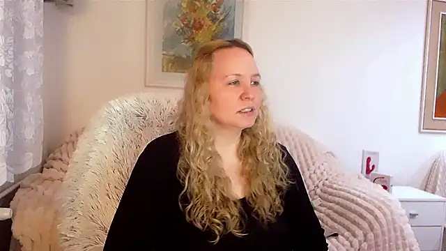 Sarah4you online show from January 26, 9:51 pm