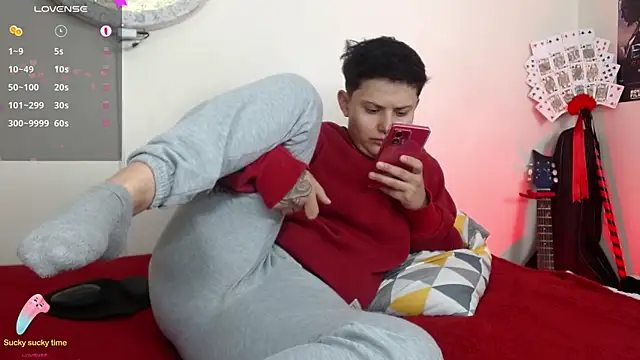 girl intense444 online show from February 13, 10:11 pm