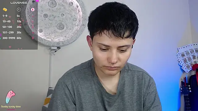 girl intense444 online show from February 19, 10:42 pm