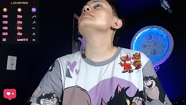 girl intense444 online show from December 19, 12:56 pm