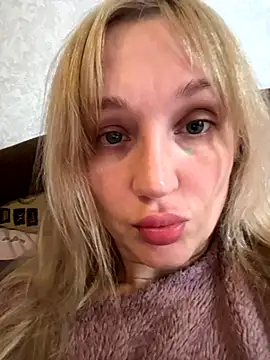 ModelEva online show from October 1, 8:53 am