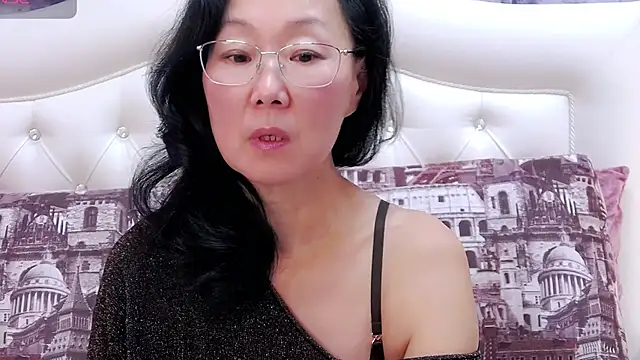 Asian legs online show from December 21, 11:39 am