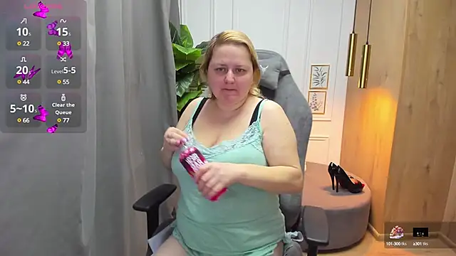 ScarlettSoft online show from March 18, 6:03 am