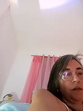 Snapshot of Katy_Randy chatting on January 22, 11:21 pm Katy Randy online show from January 22, 11:21 pm