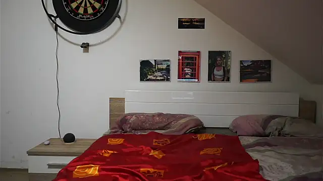 Moistdevil online show from October 22, 4:29 pm