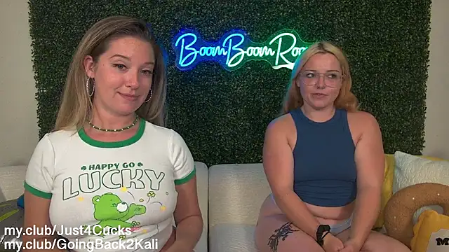 boomboomr00m online show from April 17, 3:09 am