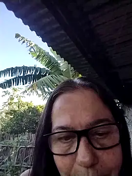 Snapshot of catdool chatting on January 5, 7:49 pm catdool online show from January 5, 7:49 pm