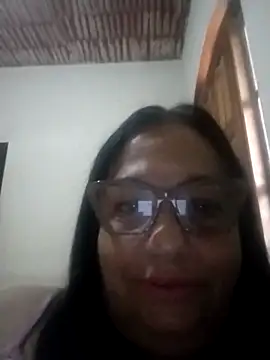 Snapshot of catdool chatting on October 14, 9:43 am catdool online show from October 14, 9:43 am