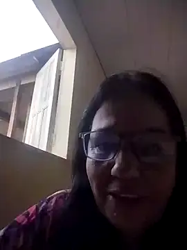 Snapshot of catdool chatting on April 25, 2:25 pm catdool online show from April 25, 2:25 pm