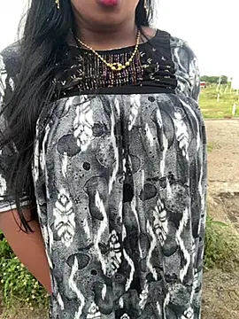 Dhiyapink online show from December 17, 11:28 am