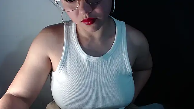 Snapshot of lizbodu chatting on April 25, 10:18 pm lizbodu online show from April 25, 10:18 pm