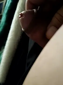 Snapshot of Rubens2431 chatting on March 10, 3:50 pm Rubens2431 online show from March 10, 3:50 pm