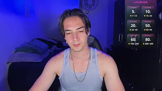 Alex smith00 online show from September 18, 7:27 pm