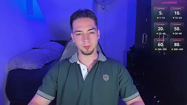 Alex smith00 online show from October 11, 2:33 am