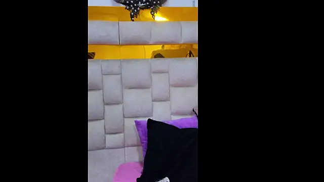 bigass monic online show from February 13, 3:29 am