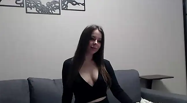 Melanie Scott Richerds online show from December 29, 8:04 pm