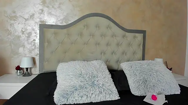 JennaMyers online show from November 3, 8:21 pm