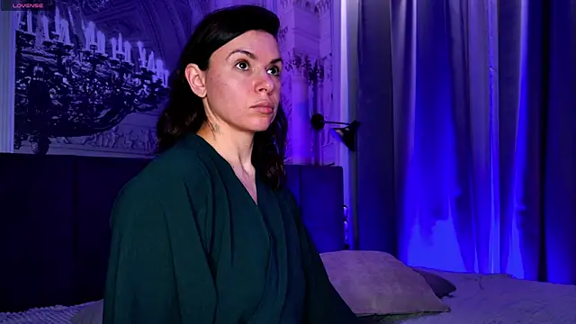 SofiaFoster  online show from January 8, 2:35 pm