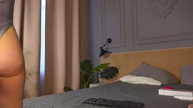 SofiaFoster  online show from September 26, 6:39 am