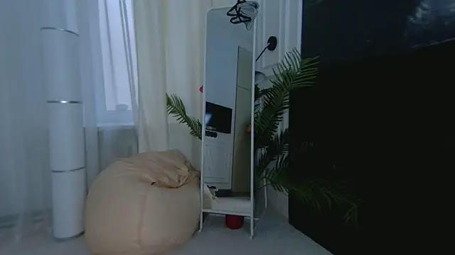 SofiaFoster  online show from October 10, 5:50 am