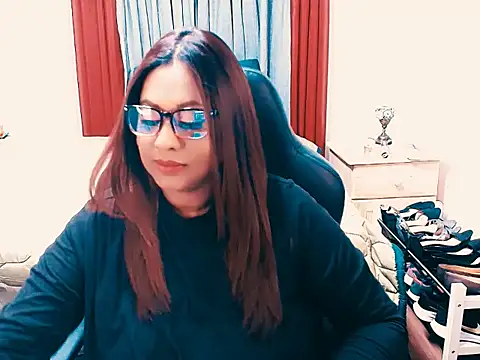 Indianlust69 online show from April 4, 11:46 pm