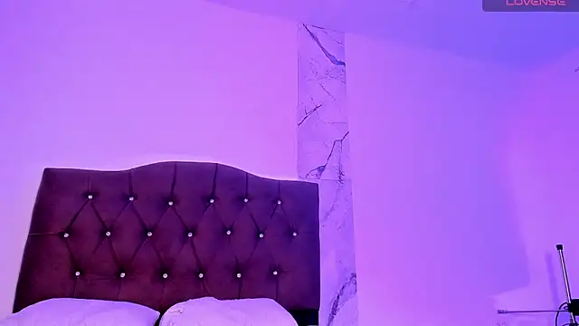 alysson 18 online show from November 11, 1:33 pm