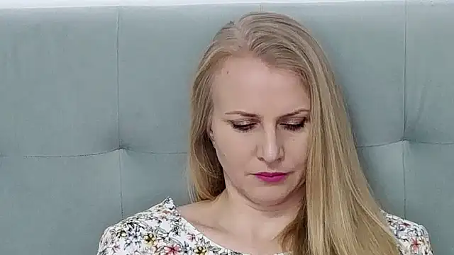 K  Adrienne online show from March 2, 9:10 am