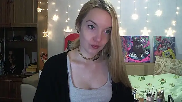 SecretSophia online show from December 4, 2:37 pm