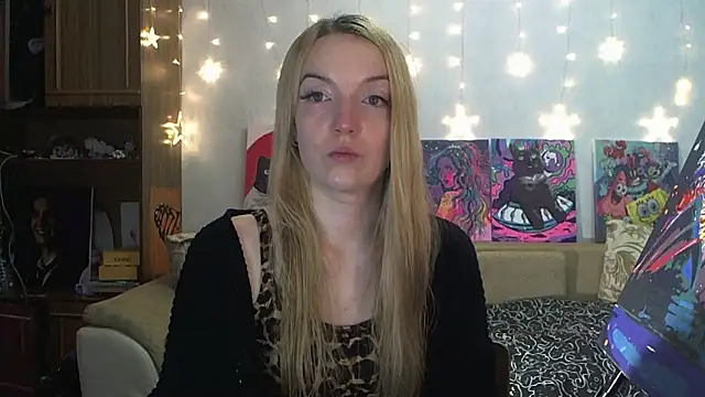 SecretSophia online show from December 13, 6:16 pm