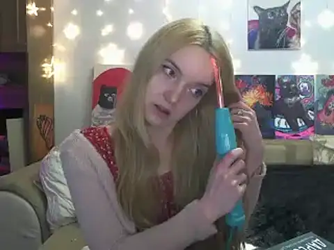 SecretSophia online show from March 21, 7:35 pm