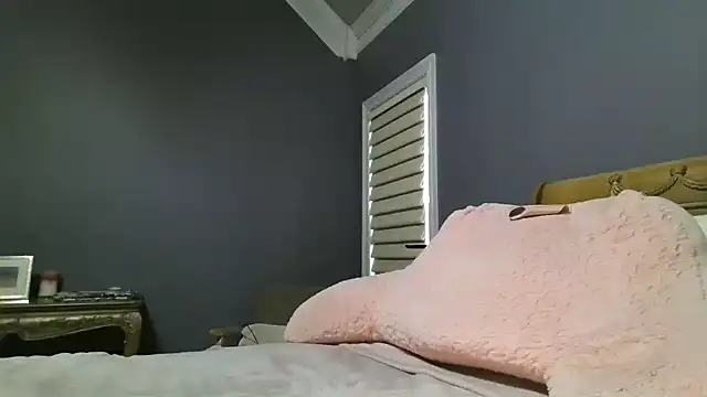 Lisaisluscious online show from October 28, 1:36 pm