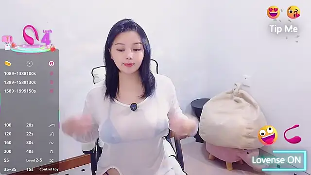 small Eva online show from December 19, 2:57 pm