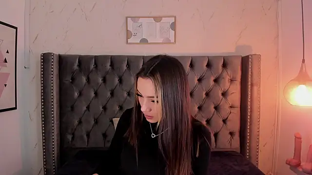 Kim Blane online show from March 1, 4:25 am