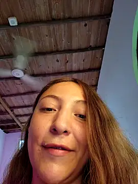 VickyHoult online show from January 3, 7:50 pm