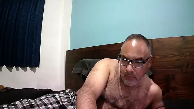 PhillDrake11 online show from January 7, 1:41 am